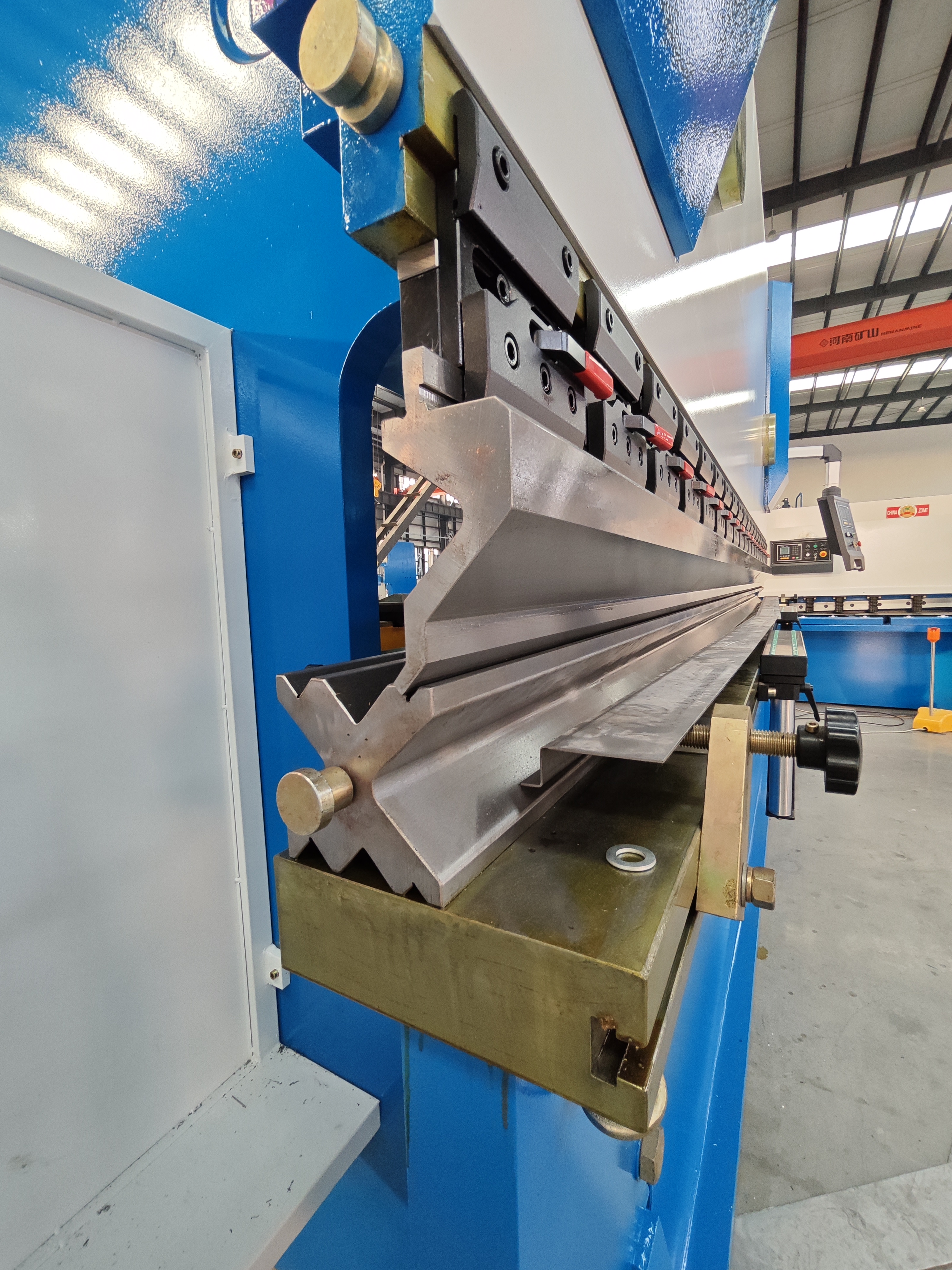 DRPK-16040 Hydraulic Press Brake with ESTUN E210P CNC