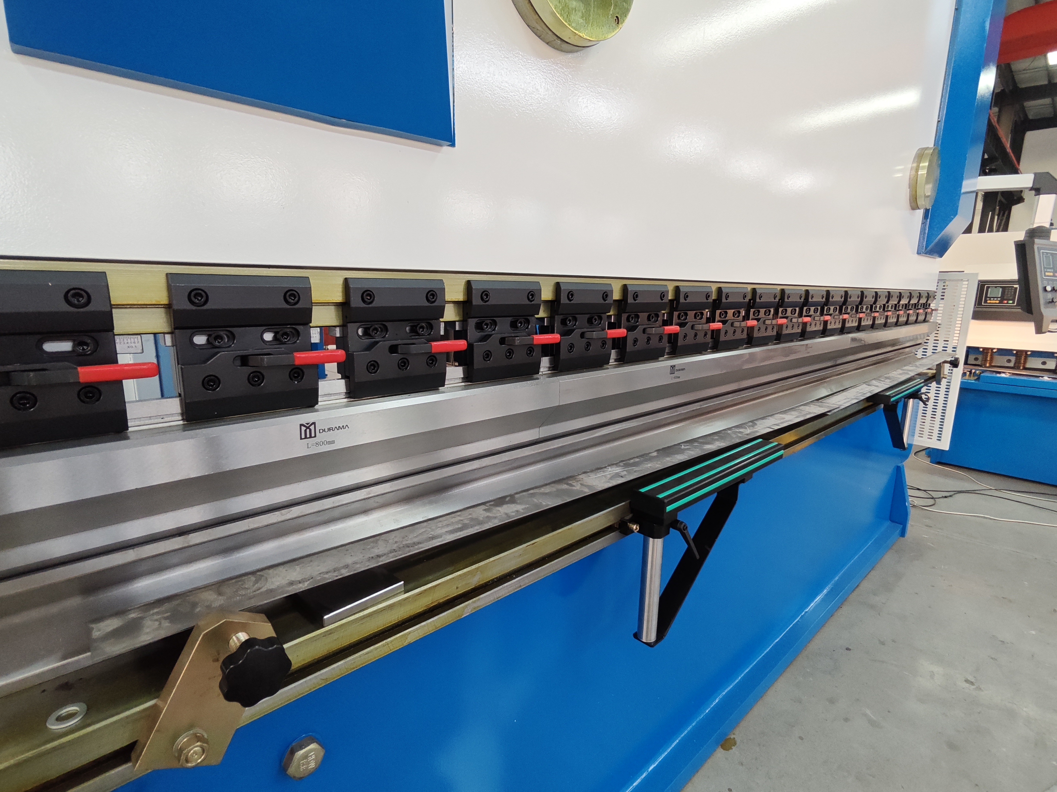 DRPK-16040 Hydraulic Press Brake with ESTUN E210P CNC