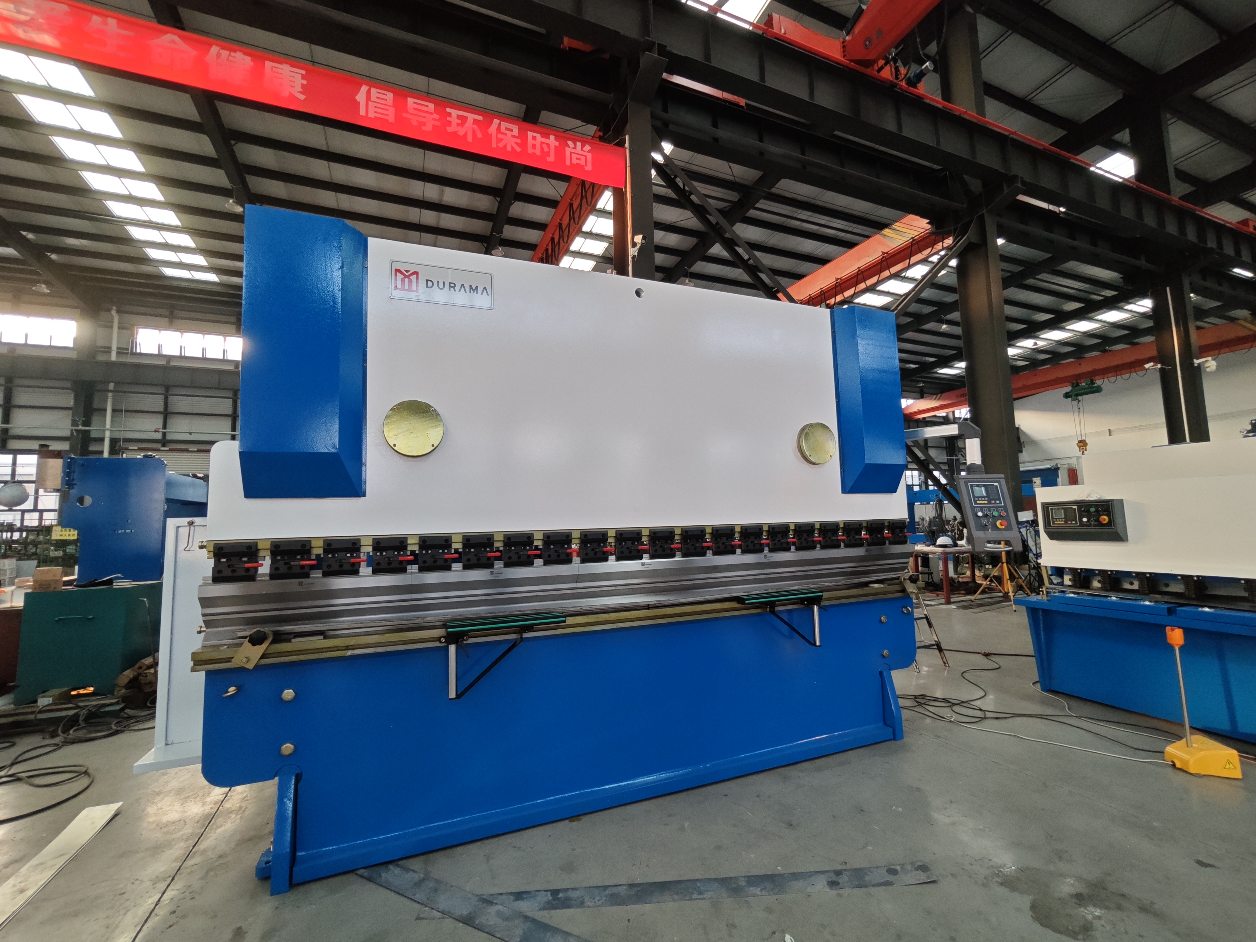 DRPK-16040 Hydraulic Press Brake with ESTUN E210P CNC